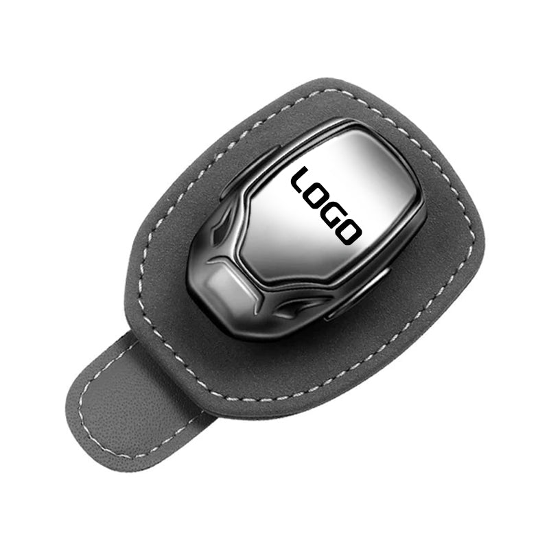 Clip multifuncional para óculos em camurça com o logótipo do seu carro